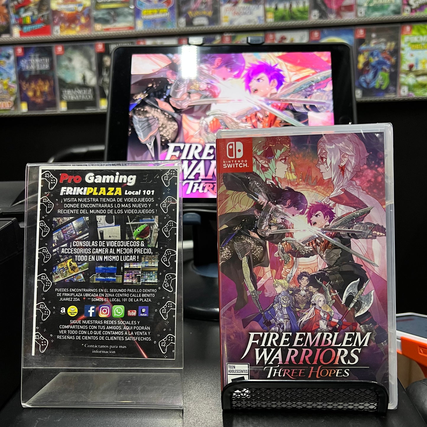 Fire Emblem Warriors: Three Hopes Nintendo Switch - Standard Físico